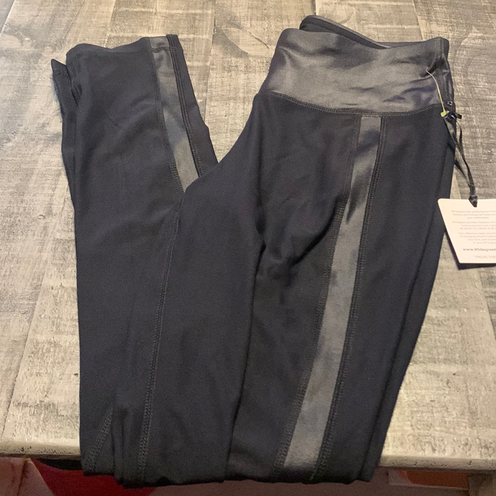 NWT 90 Degree leggings.